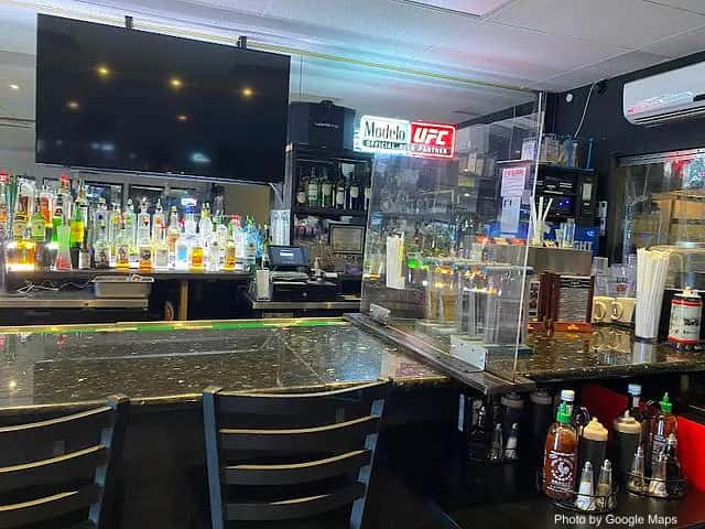 A & G Bar And Grill — nearby restaurant on Oahu