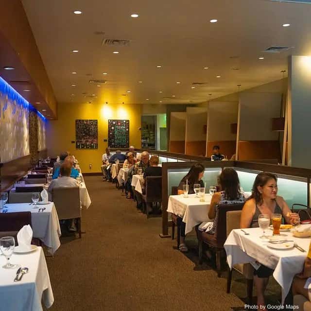 Assaggio Bistro/Kahala — nearby restaurant on Oahu