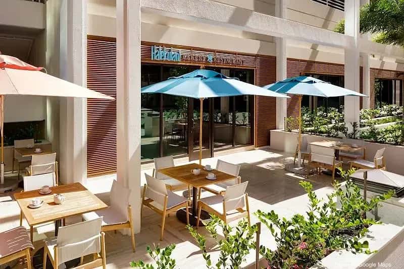 Halekulani Bakery — nearby restaurant on Oahu