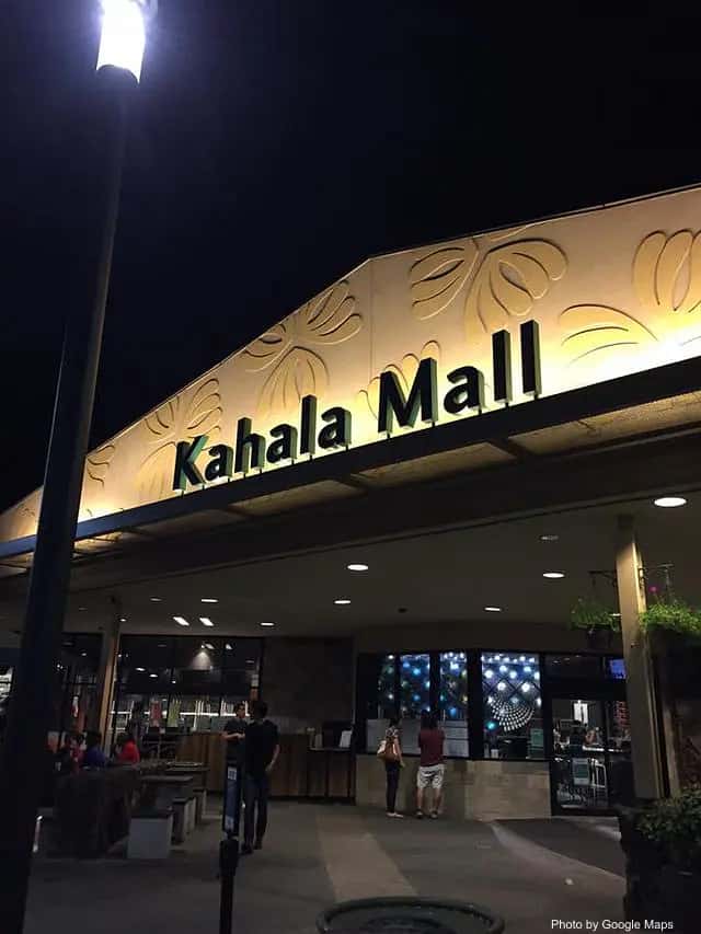 KuruKuru Sushi - Kahala Mall — nearby restaurant on Oahu