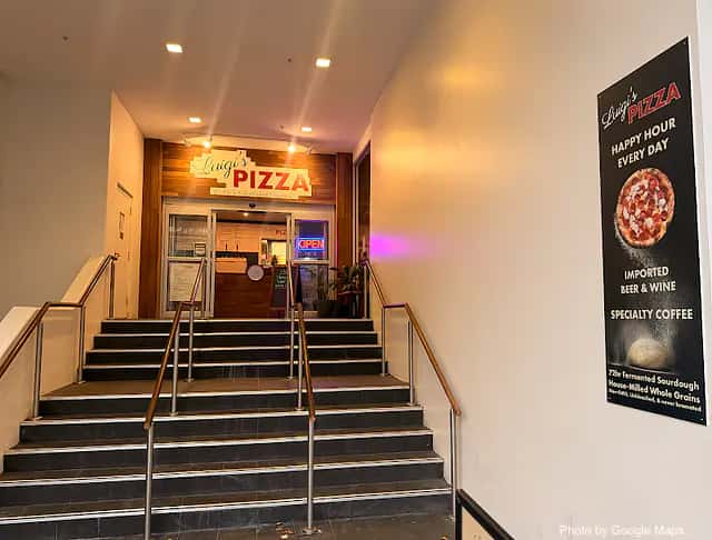 Luigi's Pizza — nearby restaurant on Oahu