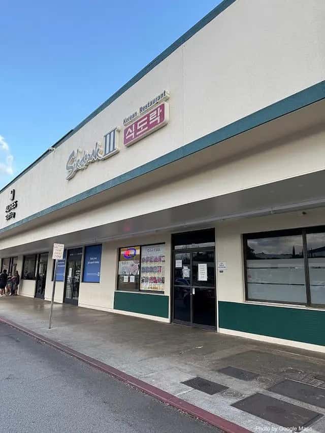Sikdorak III — nearby restaurant on Oahu