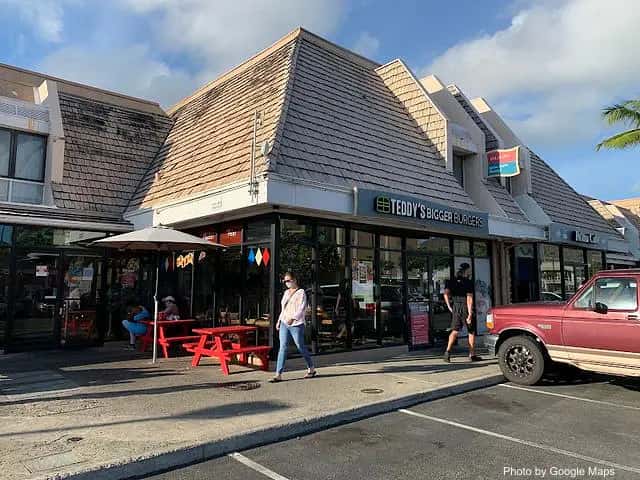 Teddy's Bigger Burgers - Hawaii Kai — nearby restaurant on Oahu