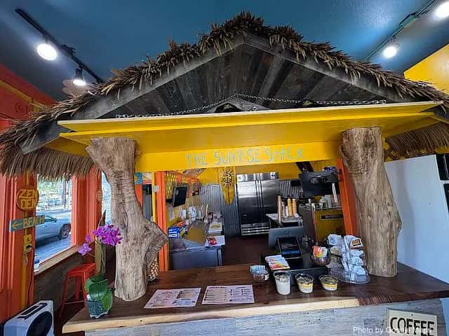 The Sunrise Shack - Kapahulu — nearby restaurant on Oahu