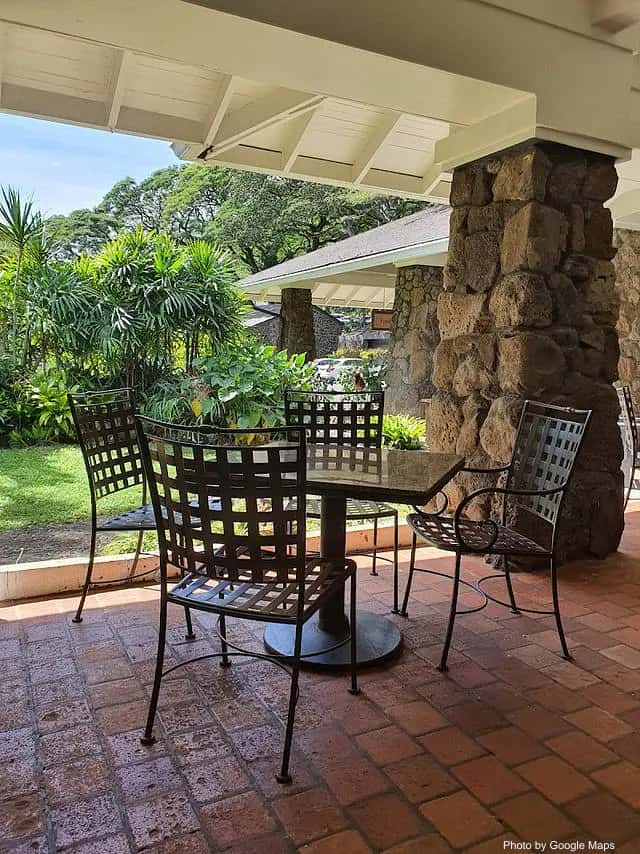 Waioli Kitchen & Bake Shop — nearby restaurant on Oahu