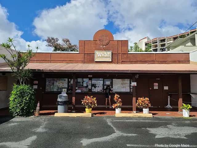 W & M Bar B-Q Burger — nearby restaurant on Oahu
