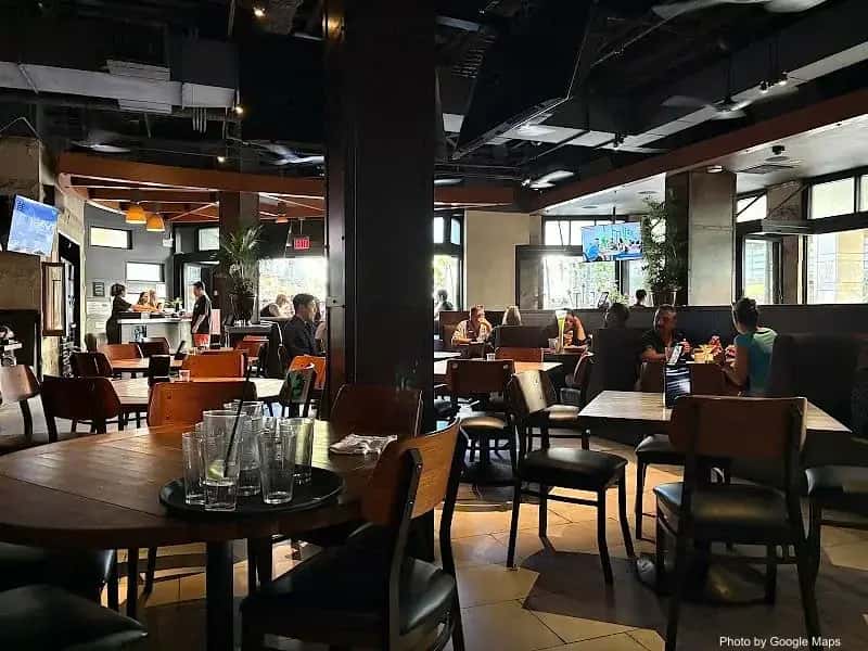 Yard House — nearby restaurant on Oahu