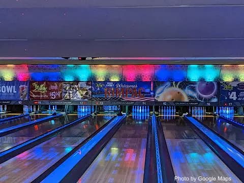 Aiea Bowl - Photo 2 of 4 | NateEatsHawaii restaurant gallery and food photos from Oahu, Hawaii