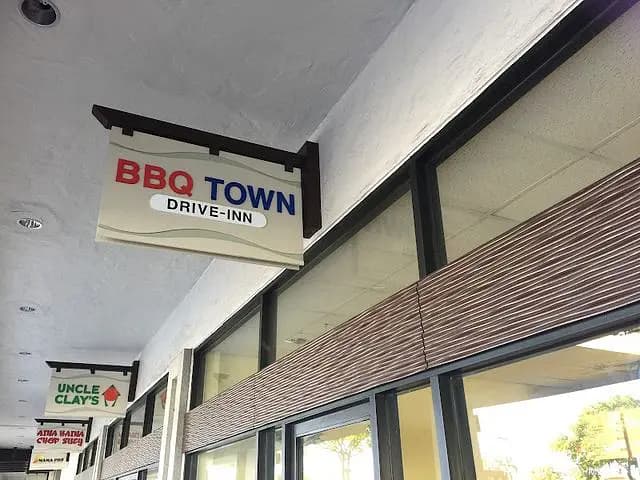 BBQ Town Drive Inn - Barbecue Restaurant on Oahu, Hawaii | NateEatsHawaii food review and recommendations