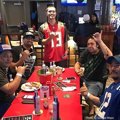 Champs Hawaii - Photo 2 of 4 | NateEatsHawaii restaurant gallery and food photos from Oahu, Hawaii