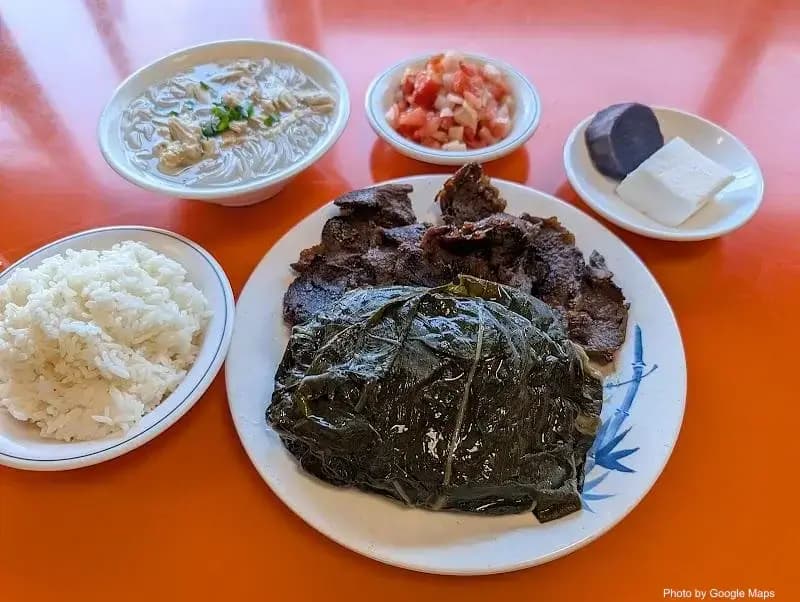 Da Ono Hawaiian Food - Photo 3 of 6 | NateEatsHawaii restaurant gallery and food photos from Oahu, Hawaii