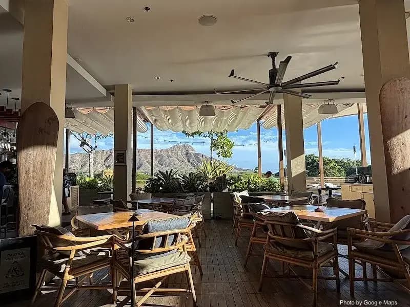 DECK. at Queen Kapiʻolani Hotel - Photo 2 of 6 | NateEatsHawaii restaurant gallery and food photos from Oahu, Hawaii