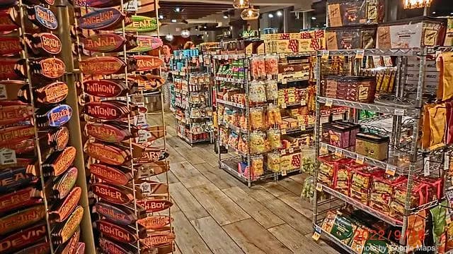 Holoholo Cafe & Market - Cafe on Oahu, Hawaii | NateEatsHawaii food review and recommendations