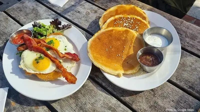 Honolulu Coffee at Moana Surfrider - Photo 3 of 6 | NateEatsHawaii restaurant gallery and food photos from Oahu, Hawaii
