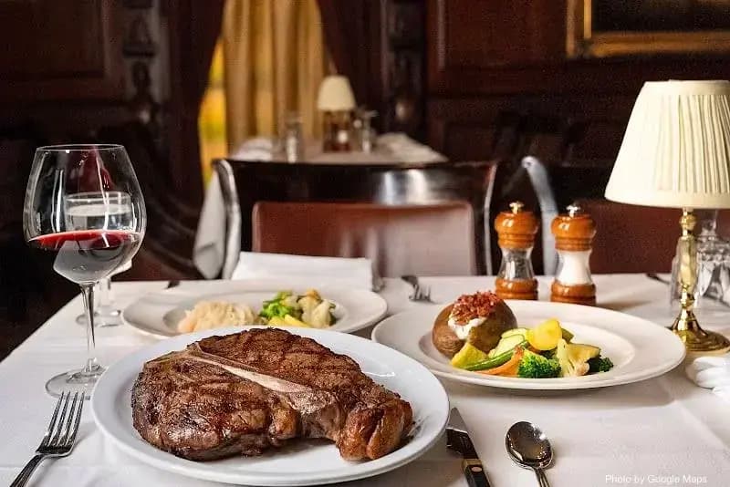 Hy's Steak House - Photo 3 of 6 | NateEatsHawaii restaurant gallery and food photos from Oahu, Hawaii