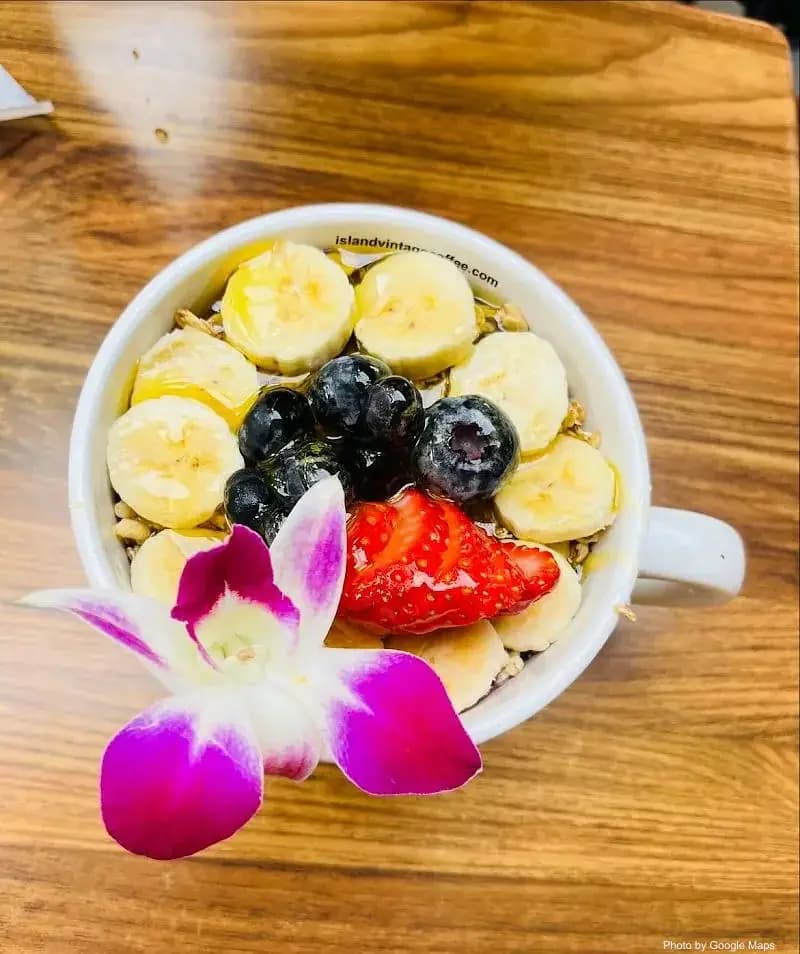 Island Vintage Coffee Waikiki - Photo 3 of 6 | NateEatsHawaii restaurant gallery and food photos from Oahu, Hawaii