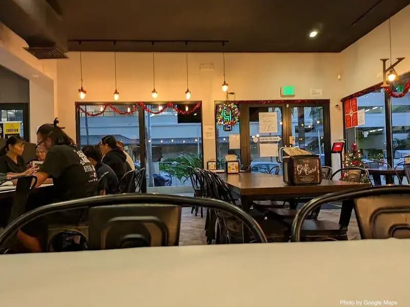 Kickin Kajun Honolulu - Photo 2 of 6 | NateEatsHawaii restaurant gallery and food photos from Oahu, Hawaii