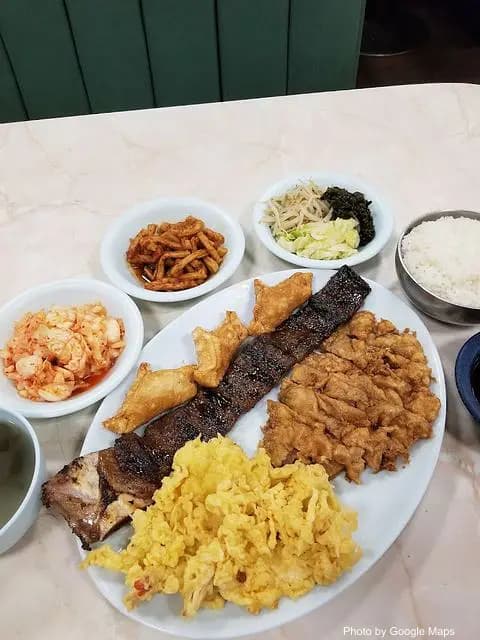 Kim Chee Restaurant No 2 - Photo 3 of 4 | NateEatsHawaii restaurant gallery and food photos from Oahu, Hawaii
