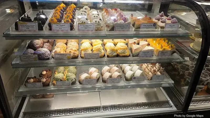 Kulu Kulu - Photo 2 of 6 | NateEatsHawaii restaurant gallery and food photos from Oahu, Hawaii