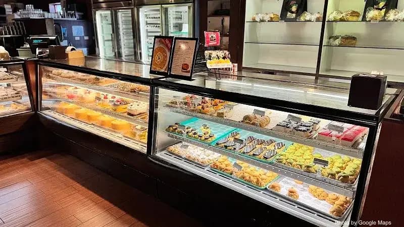 Liliha Bakery Nimitz - Photo 3 of 6 | NateEatsHawaii restaurant gallery and food photos from Oahu, Hawaii