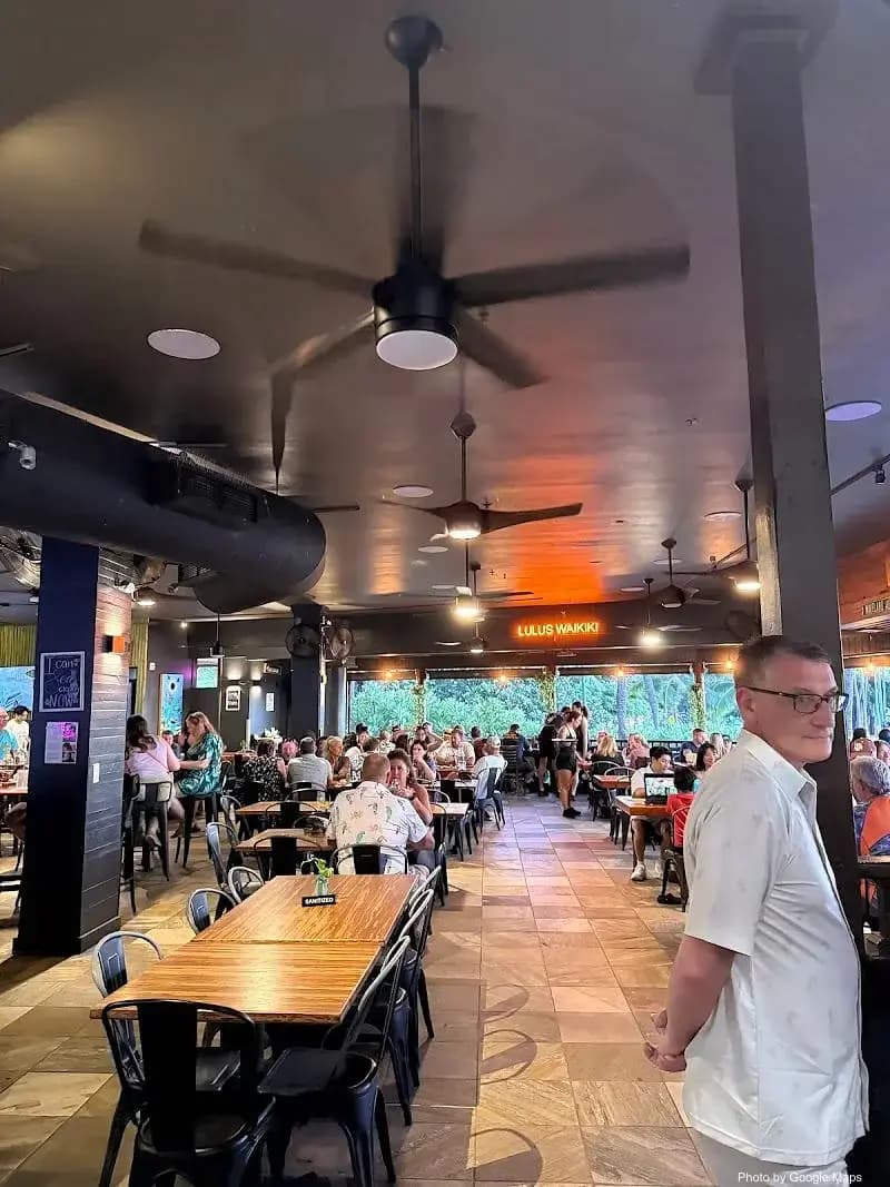 Lulu's Waikiki - Photo 2 of 6 | NateEatsHawaii restaurant gallery and food photos from Oahu, Hawaii