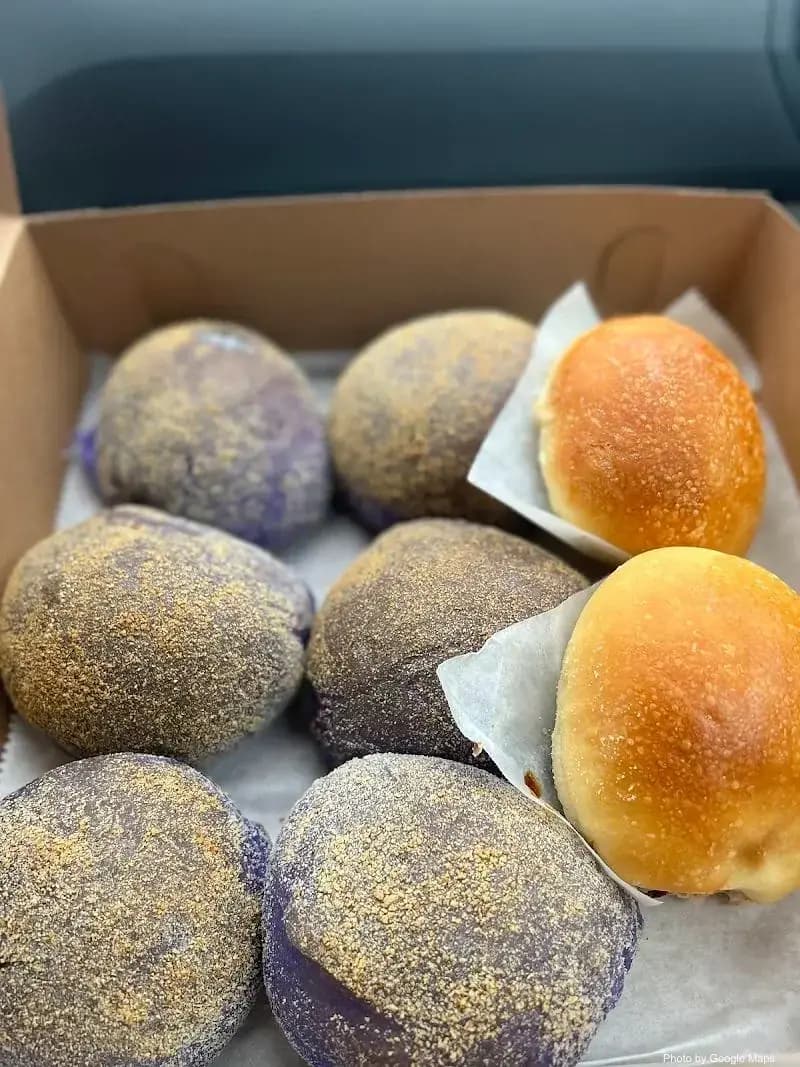 Nanding's Bakery - Photo 2 of 6 | NateEatsHawaii restaurant gallery and food photos from Oahu, Hawaii