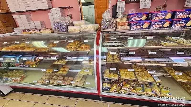 Nanding's Bakery - Photo 3 of 6 | NateEatsHawaii restaurant gallery and food photos from Oahu, Hawaii