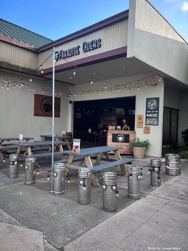 Paradise Ciders - Bar on Oahu, Hawaii | NateEatsHawaii food review and recommendations
