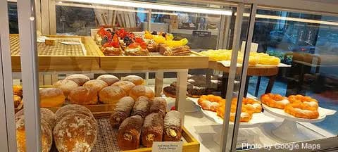 Paris Baguette - Photo 2 of 4 | NateEatsHawaii restaurant gallery and food photos from Oahu, Hawaii