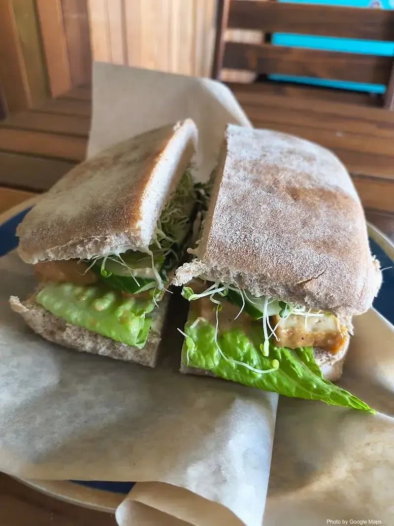 Peace Cafe Hawaii - Photo 3 of 6 | NateEatsHawaii restaurant gallery and food photos from Oahu, Hawaii