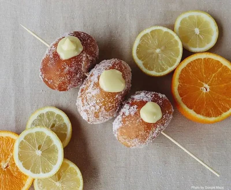 Penny's Waikiki Malasadas - Photo 2 of 6 | NateEatsHawaii restaurant gallery and food photos from Oahu, Hawaii