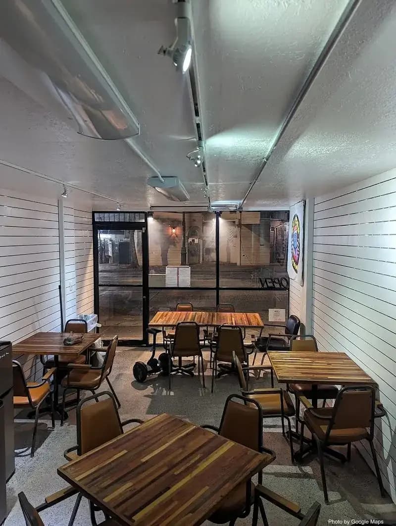 Pit Stop Hawaii Food Truck - Hamburger Restaurant in Hawaii