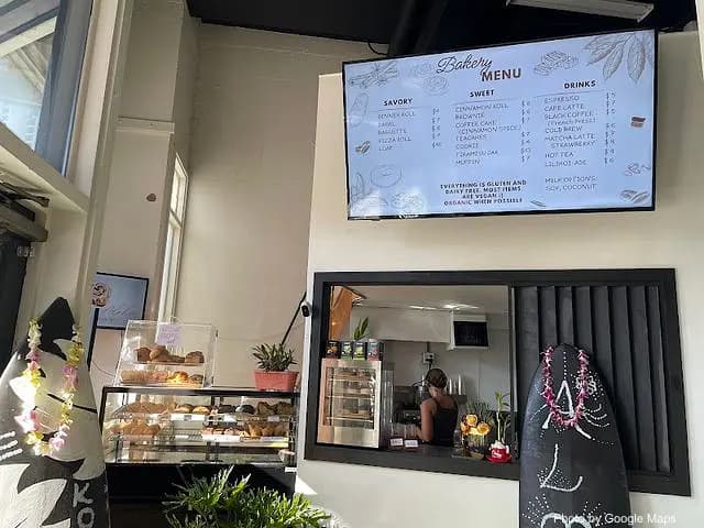 Pu'uwai Aloha Bakery - Bakery on Oahu, Hawaii | NateEatsHawaii food review and recommendations
