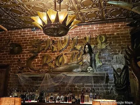 Skull & Crown Trading Co. - Photo 2 of 4 | NateEatsHawaii restaurant gallery and food photos from Oahu, Hawaii