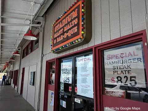 Stadium Giant Malts & Bar-B-Que - Photo 2 of 4 | NateEatsHawaii restaurant gallery and food photos from Oahu, Hawaii