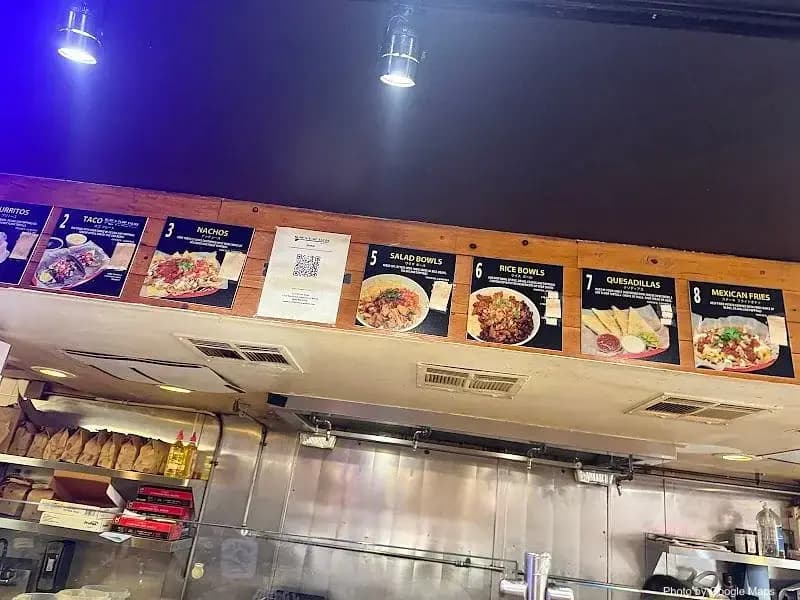 SURF N TURF TACOS WAIKIKI - Photo 2 of 6 | NateEatsHawaii restaurant gallery and food photos from Oahu, Hawaii