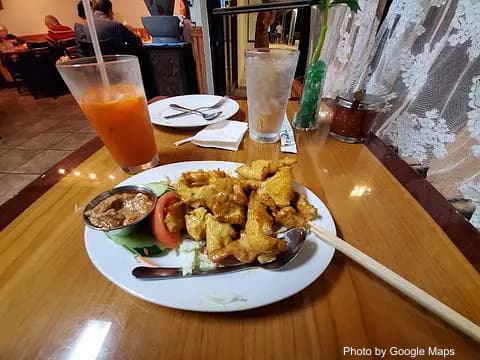 Thai Village - Photo 3 of 4 | NateEatsHawaii restaurant gallery and food photos from Oahu, Hawaii