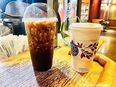 The Coffee Bean & Tea Leaf Pearl City - Photo 3 of 4 | NateEatsHawaii restaurant gallery and food photos from Oahu, Hawaii