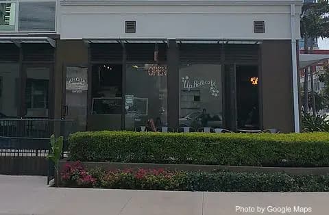 Up Roll Café Honolulu - Photo 2 of 4 | NateEatsHawaii restaurant gallery and food photos from Oahu, Hawaii