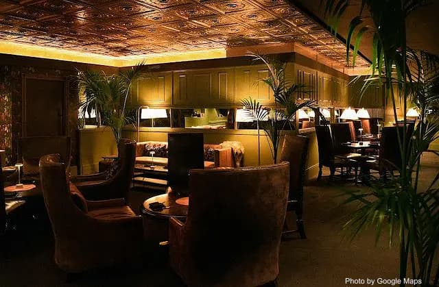 Vintage Books - Restaurant on Oahu, Hawaii | NateEatsHawaii food review and recommendations