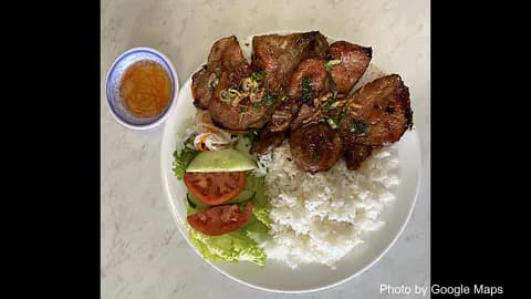 Yum Yum Pho - Photo 3 of 4 | NateEatsHawaii restaurant gallery and food photos from Oahu, Hawaii