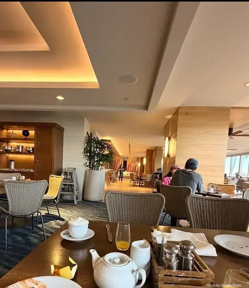 100 Sails Restaurant & Bar - Photo 2 of 6 | NateEatsHawaii restaurant gallery and food photos from Oahu, Hawaii