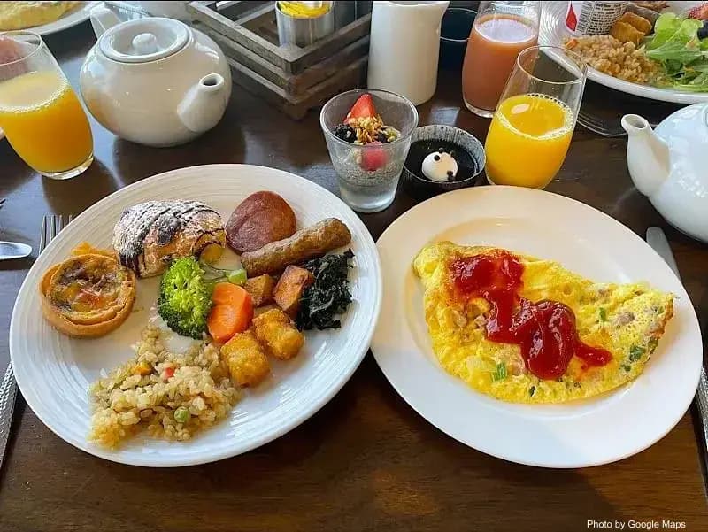 100 Sails Restaurant & Bar - Photo 3 of 6 | NateEatsHawaii restaurant gallery and food photos from Oahu, Hawaii