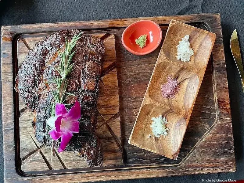 Aina Steak and Seafood - Photo 3 of 6 | NateEatsHawaii restaurant gallery and food photos from Oahu, Hawaii