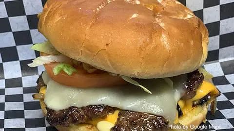 Aloha Smash Burger Waikiki - Photo 3 of 4 | NateEatsHawaii restaurant gallery and food photos from Oahu, Hawaii