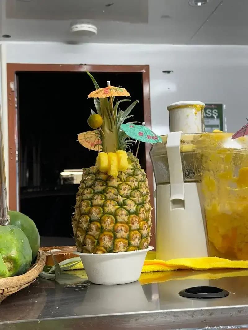 Aloha Sugarcane Juice - Photo 2 of 6 | NateEatsHawaii restaurant gallery and food photos from Oahu, Hawaii