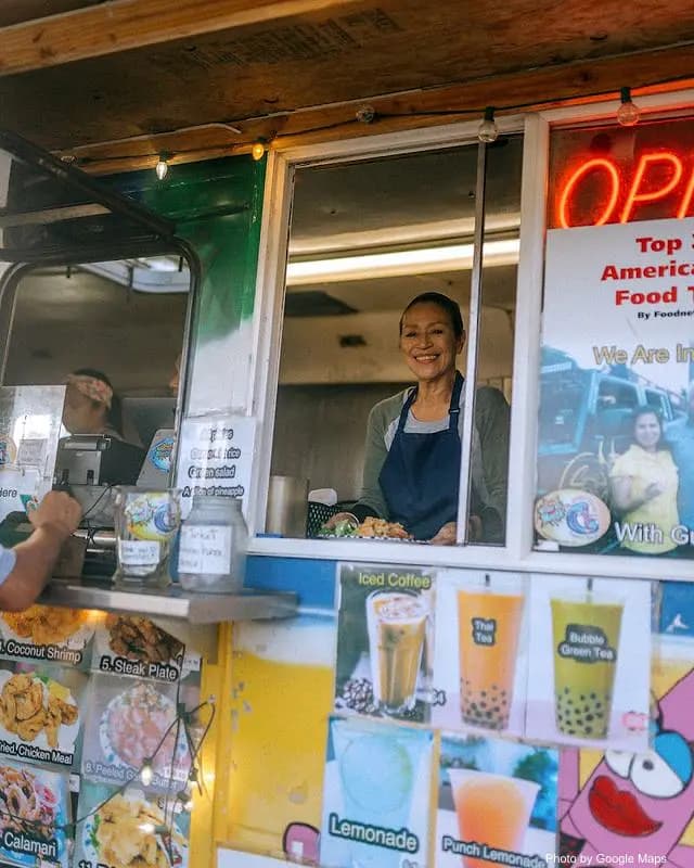 Big Wave Shrimp Truck - Hawaiian Restaurant on Oahu, Hawaii | NateEatsHawaii food review and recommendations