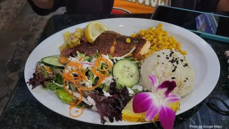 Blue Water Shrimp & Seafood Hilton Hawaiian Village - Photo 2 of 6 | NateEatsHawaii restaurant gallery and food photos from Oahu, Hawaii