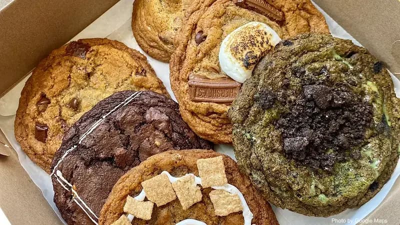 Edible - Photo 2 of 6 | NateEatsHawaii restaurant gallery and food photos from Oahu, Hawaii