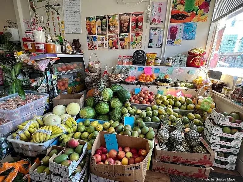 Fancy Fresh Food Shop - Photo 2 of 6 | NateEatsHawaii restaurant gallery and food photos from Oahu, Hawaii